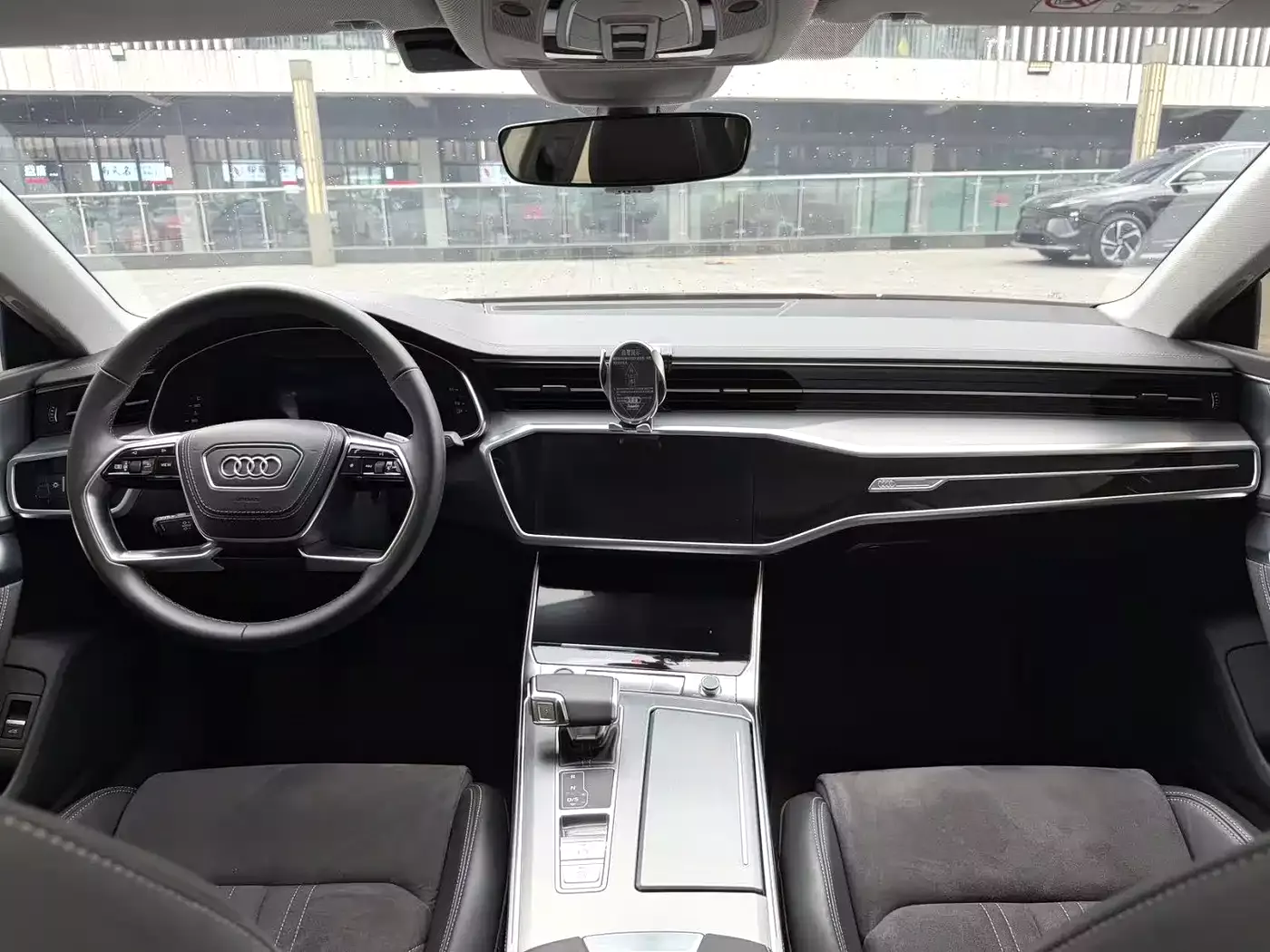 Audi A7L 2024 45TFSI S-line Dream Edition Crystal Package фото 5