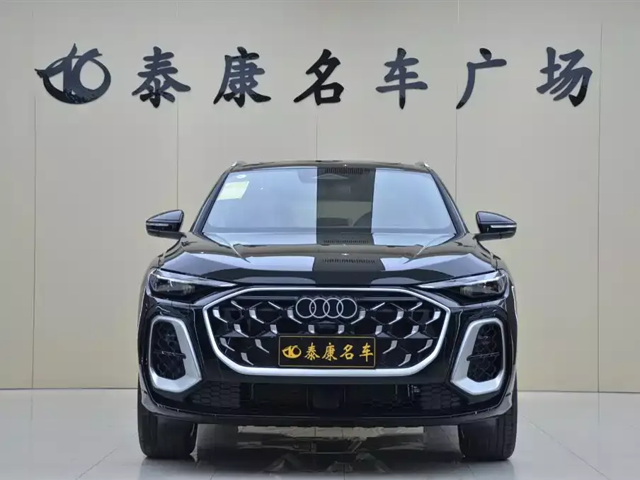 Audi Q5L 2026 Model Base Version фото 2