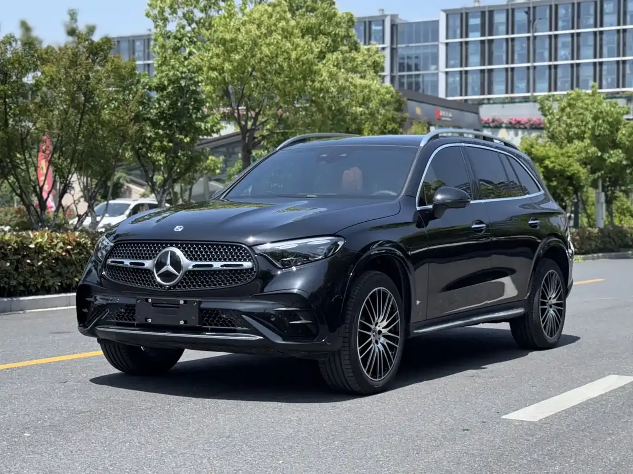 Mercedes-Benz GLC 2026 GLC 300 L 4MATIC Luxury 5-Seater