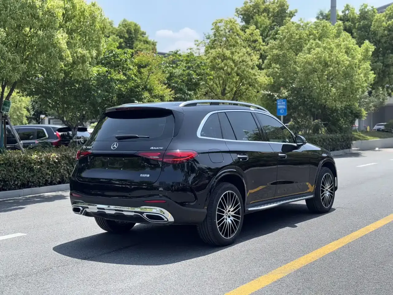 Mercedes-Benz GLC 2026 GLC 300 L 4MATIC Luxury 5-Seater фото 7