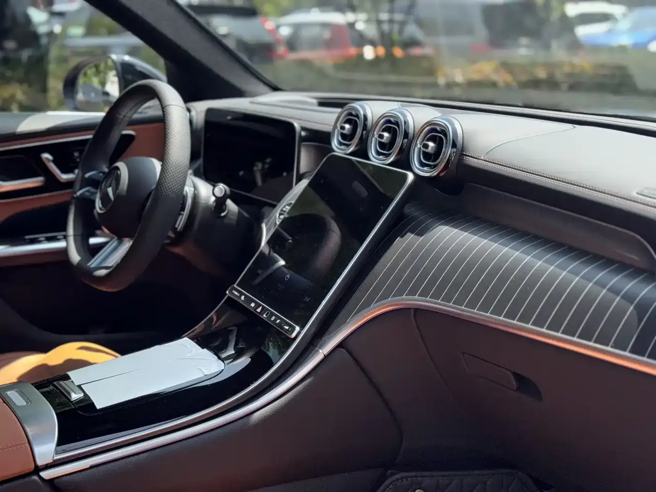 Mercedes-Benz GLC 2026 GLC 300 L 4MATIC Luxury 5-Seater фото 13