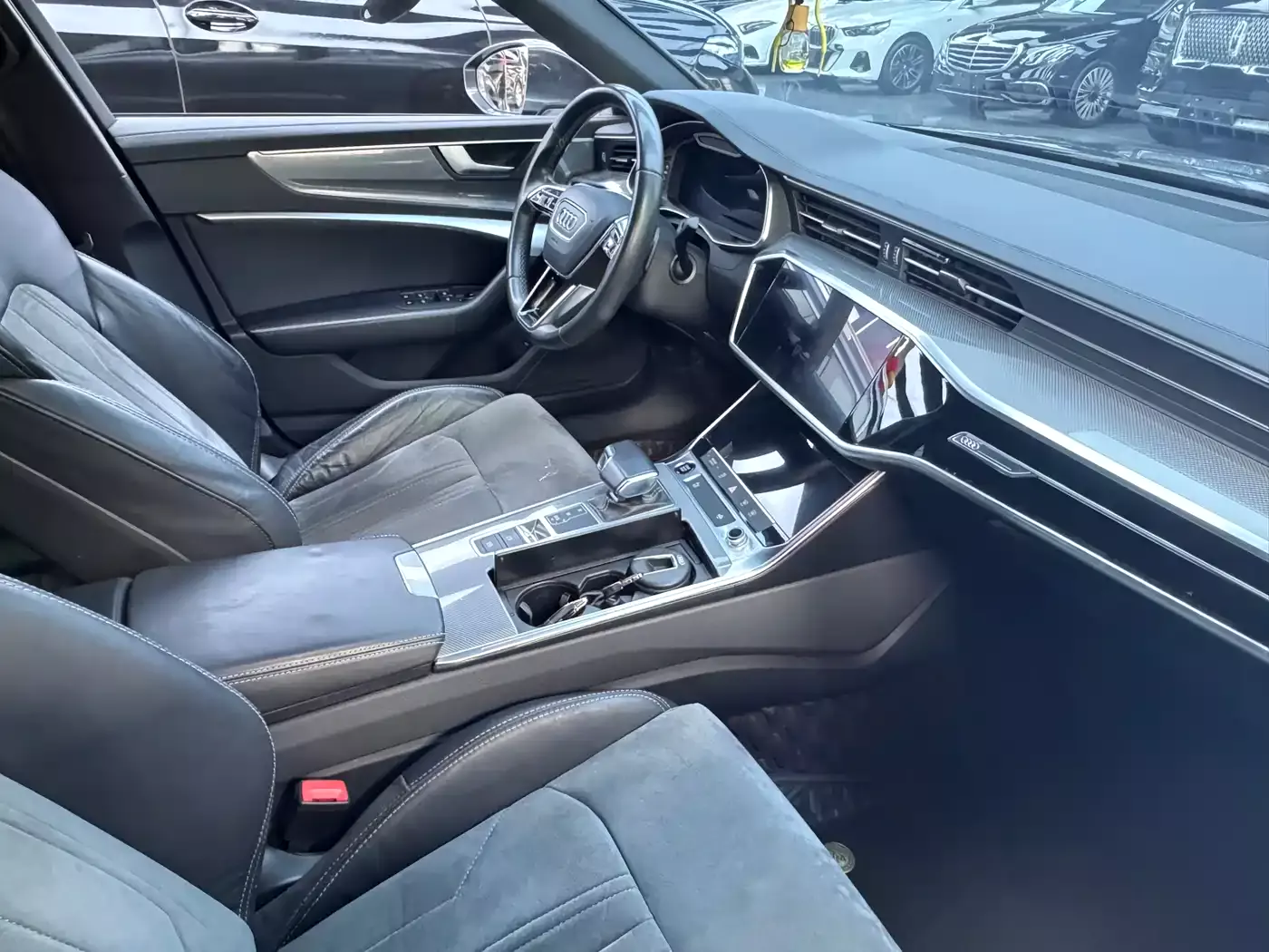 Audi A6L 2021 45 TFSI Exclusive Sport фото 4