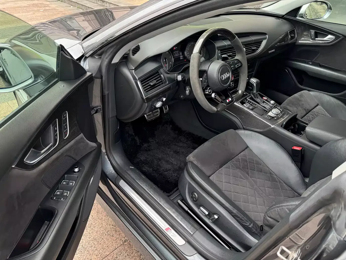 Audi S7 2018 4.0 TFSI quattro фото 7
