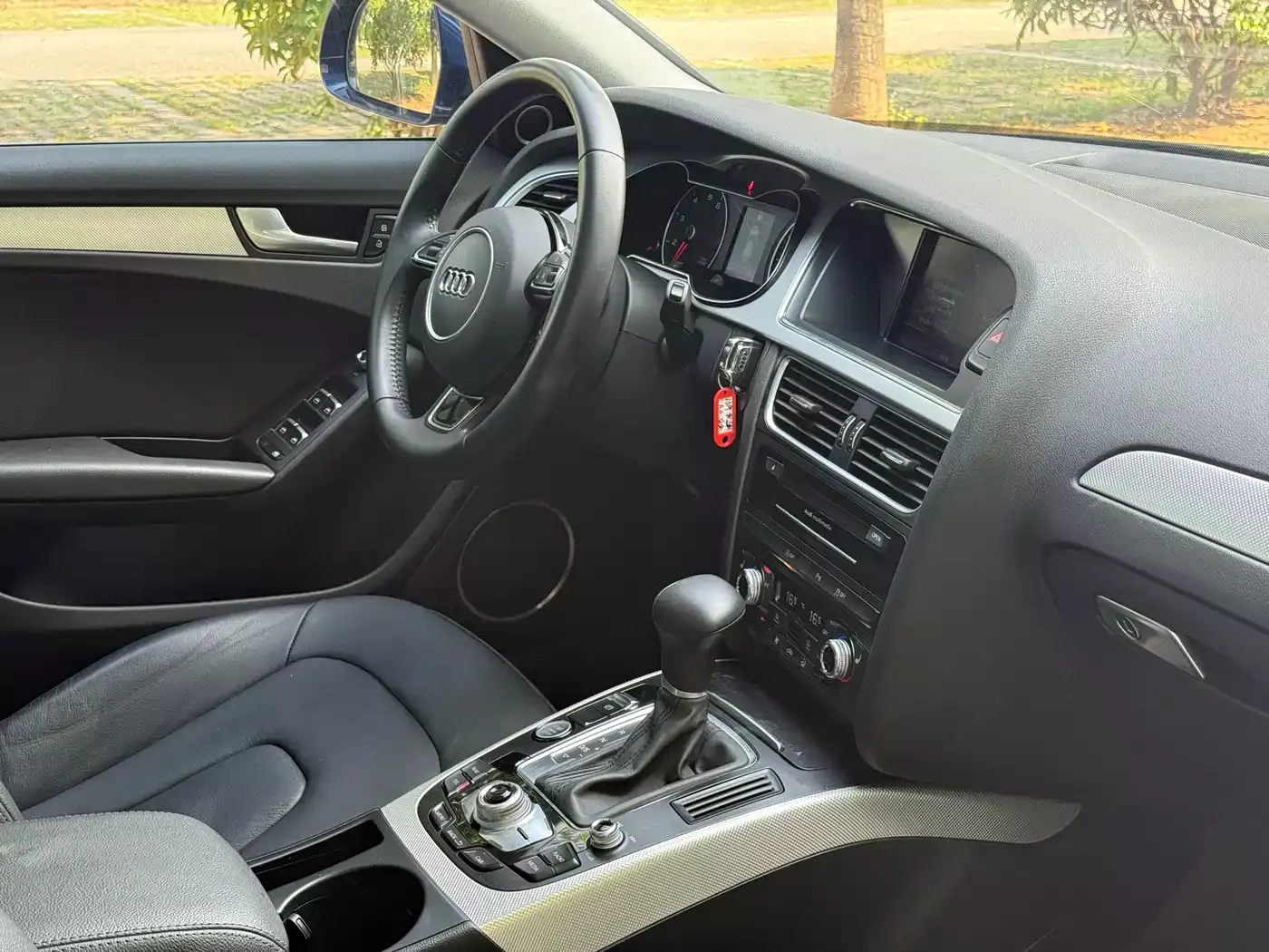 Audi A4 (Import) 2014 40 TFSI allroad quattro plus фото 13