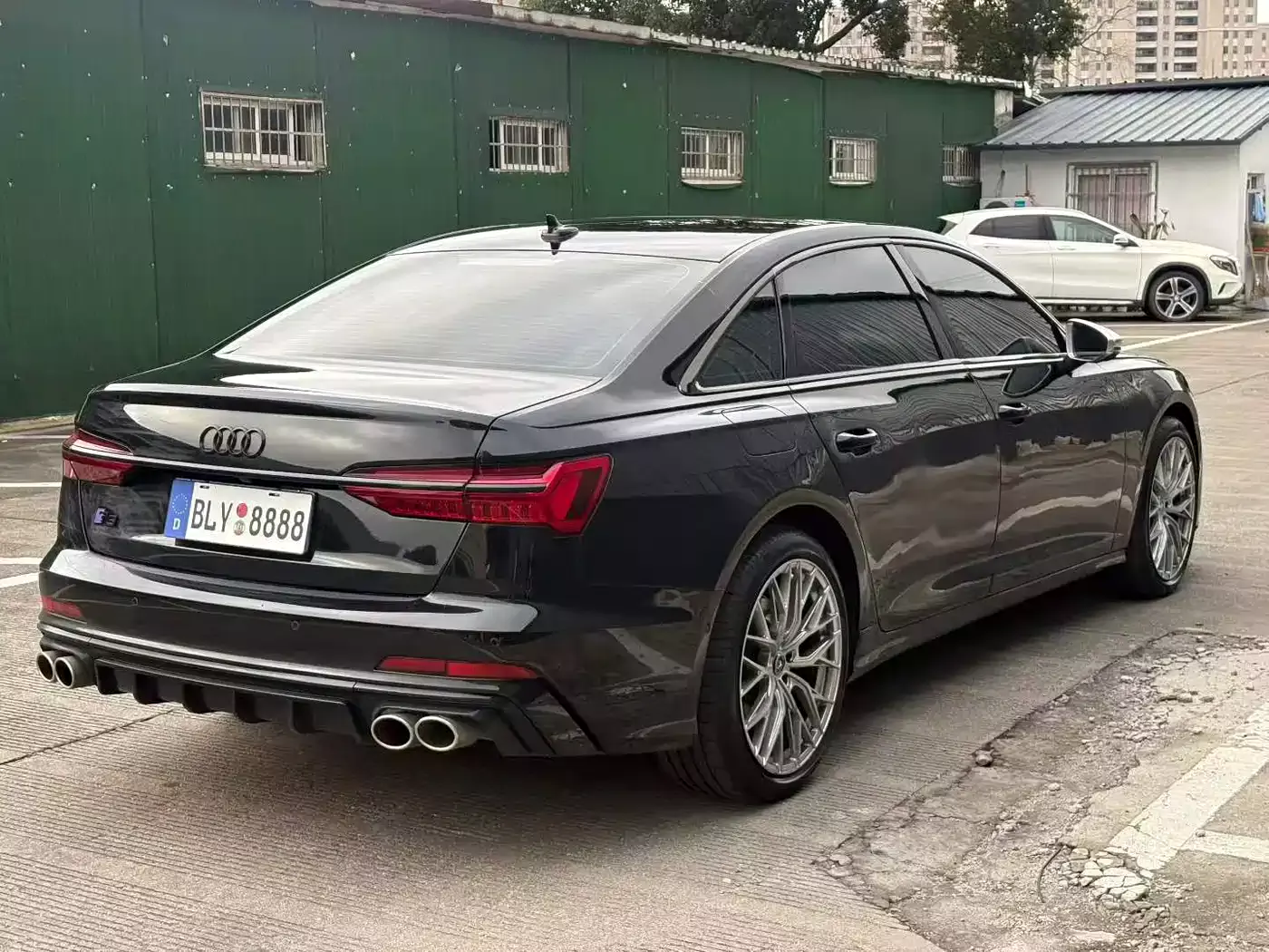 Audi A6L 2025 45 TFSI quattro Premium Sport фото 8