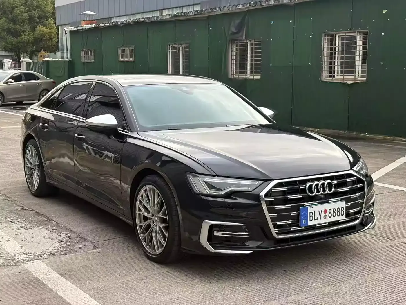 Audi A6L 2025 45 TFSI quattro Premium Sport фото 13