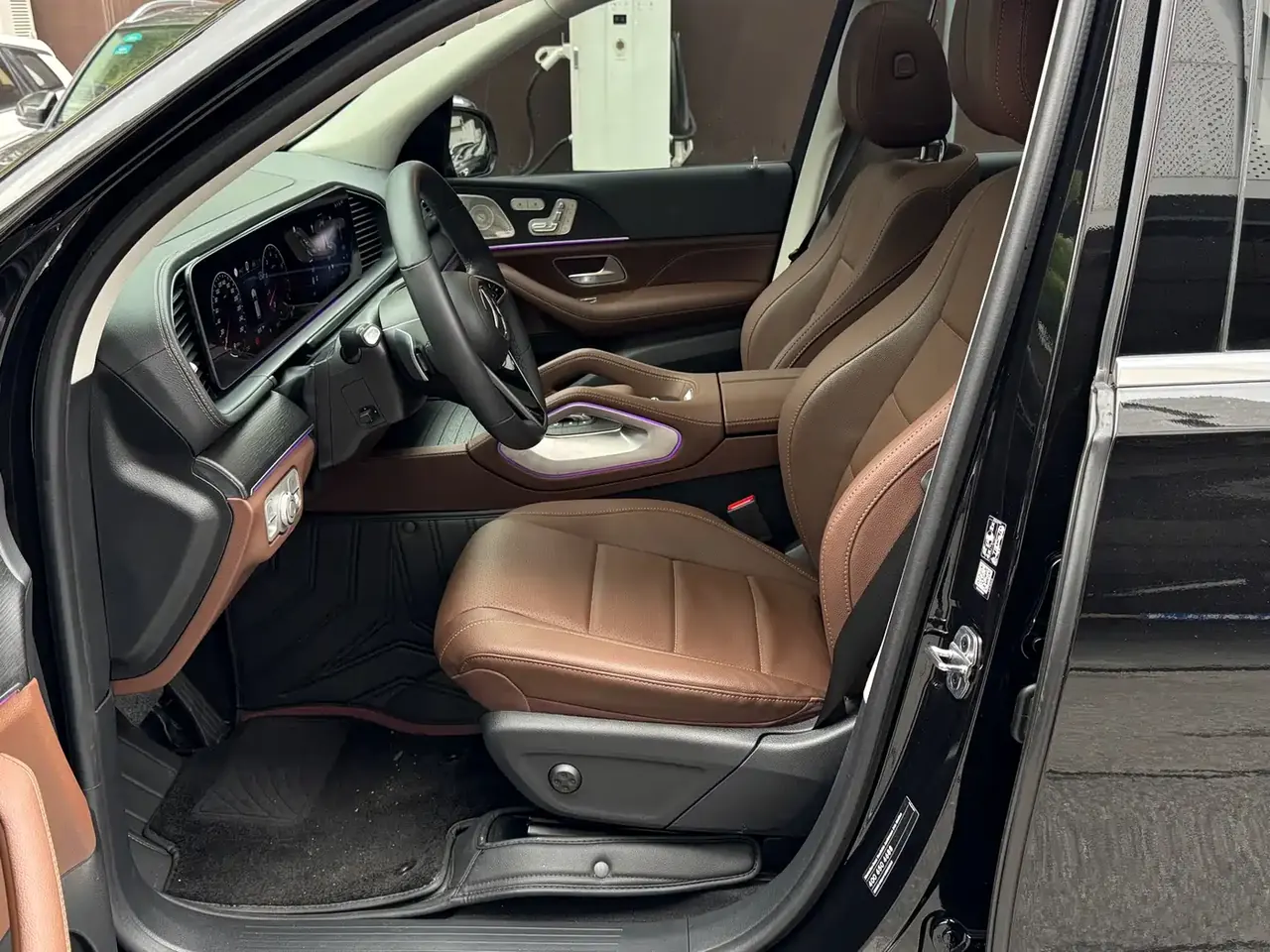 Mercedes-Benz GLE 2024 GLE 450 4MATIC Luxury фото 6