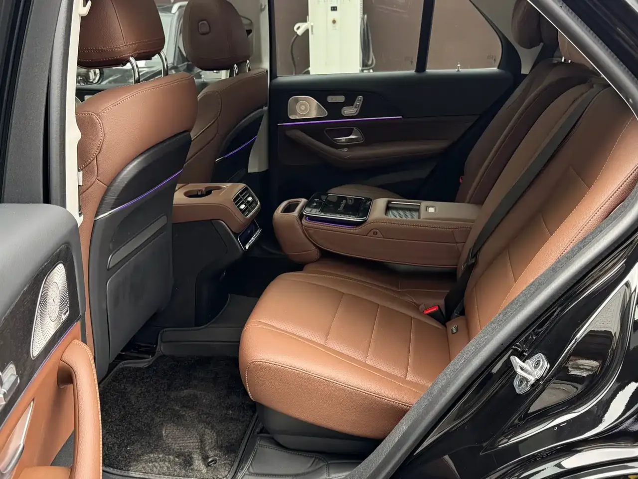 Mercedes-Benz GLE 2024 GLE 450 4MATIC Luxury фото 7