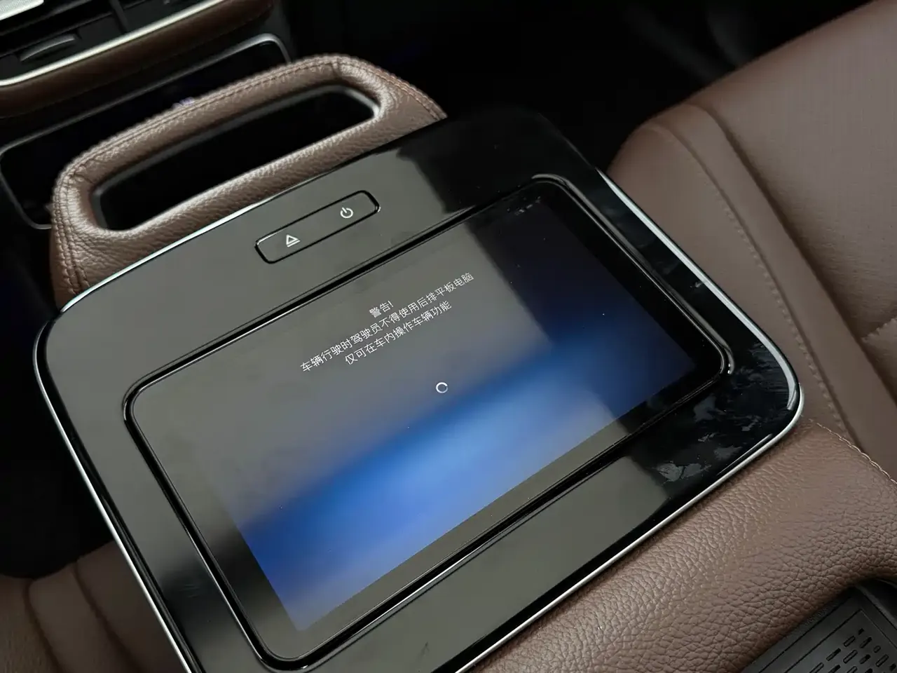 Mercedes-Benz GLE 2024 GLE 450 4MATIC Luxury фото 18