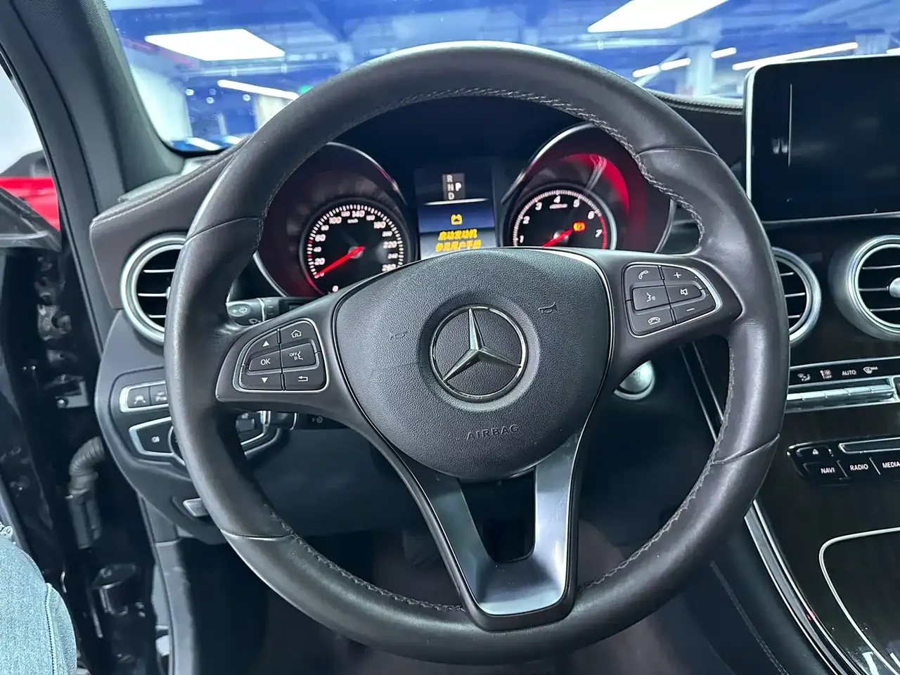 Mercedes-Benz GLC 2018 GLC 260 4MATIC Luxury фото 8