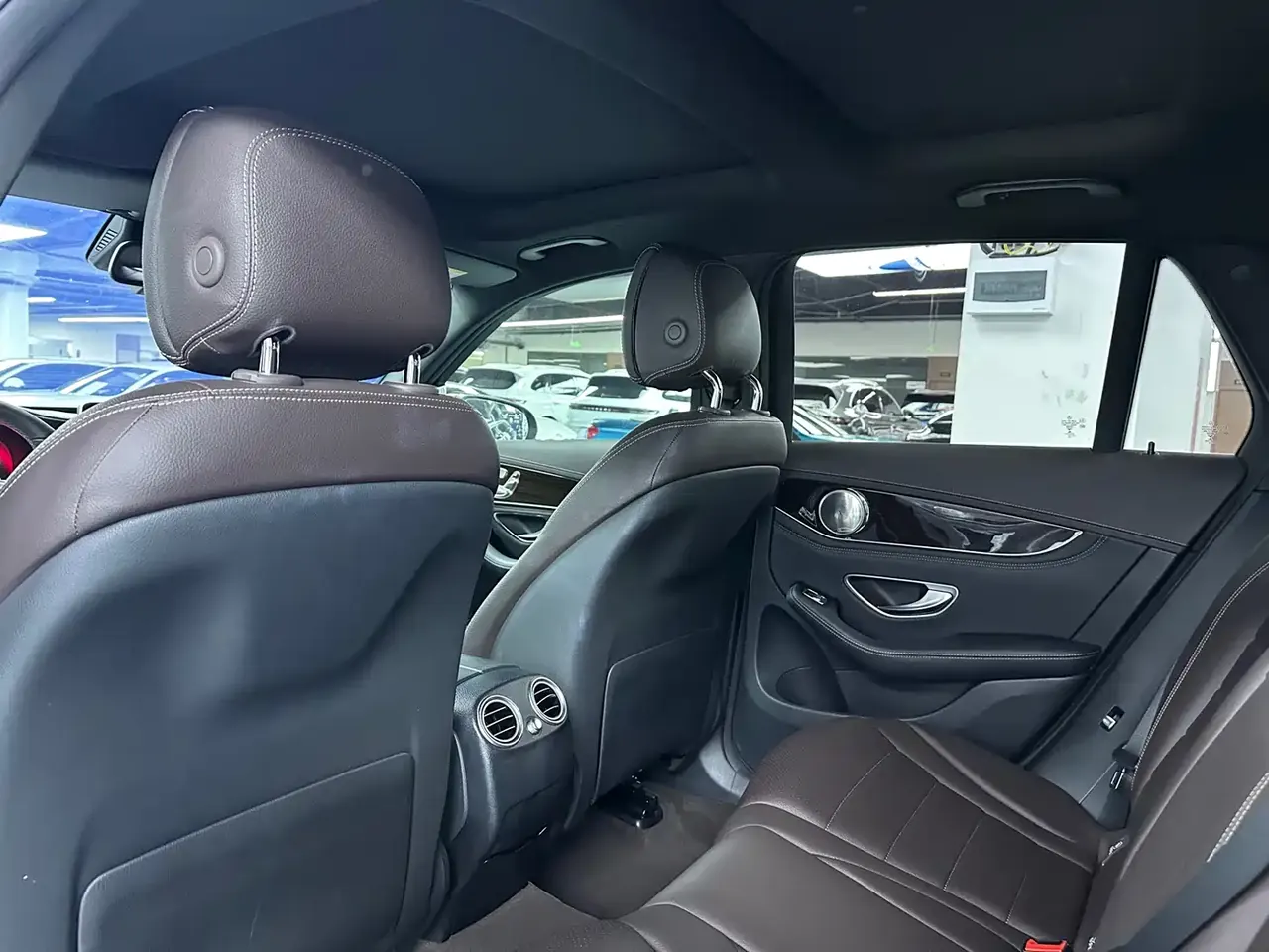 Mercedes-Benz GLC 2018 GLC 260 4MATIC Luxury фото 12
