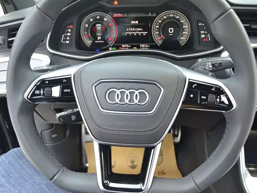 Audi A6L 2025 55 TFSI quattro Exclusive Sport фото 7