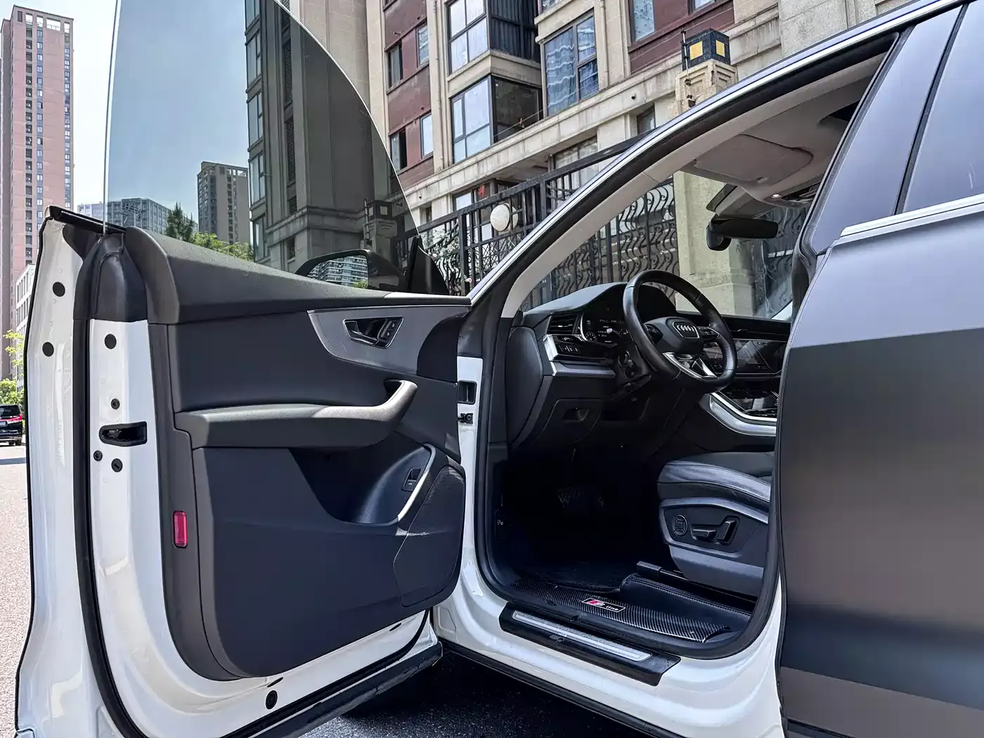 Audi Q8 2019 45 TFSI Luxury Elegance фото 12