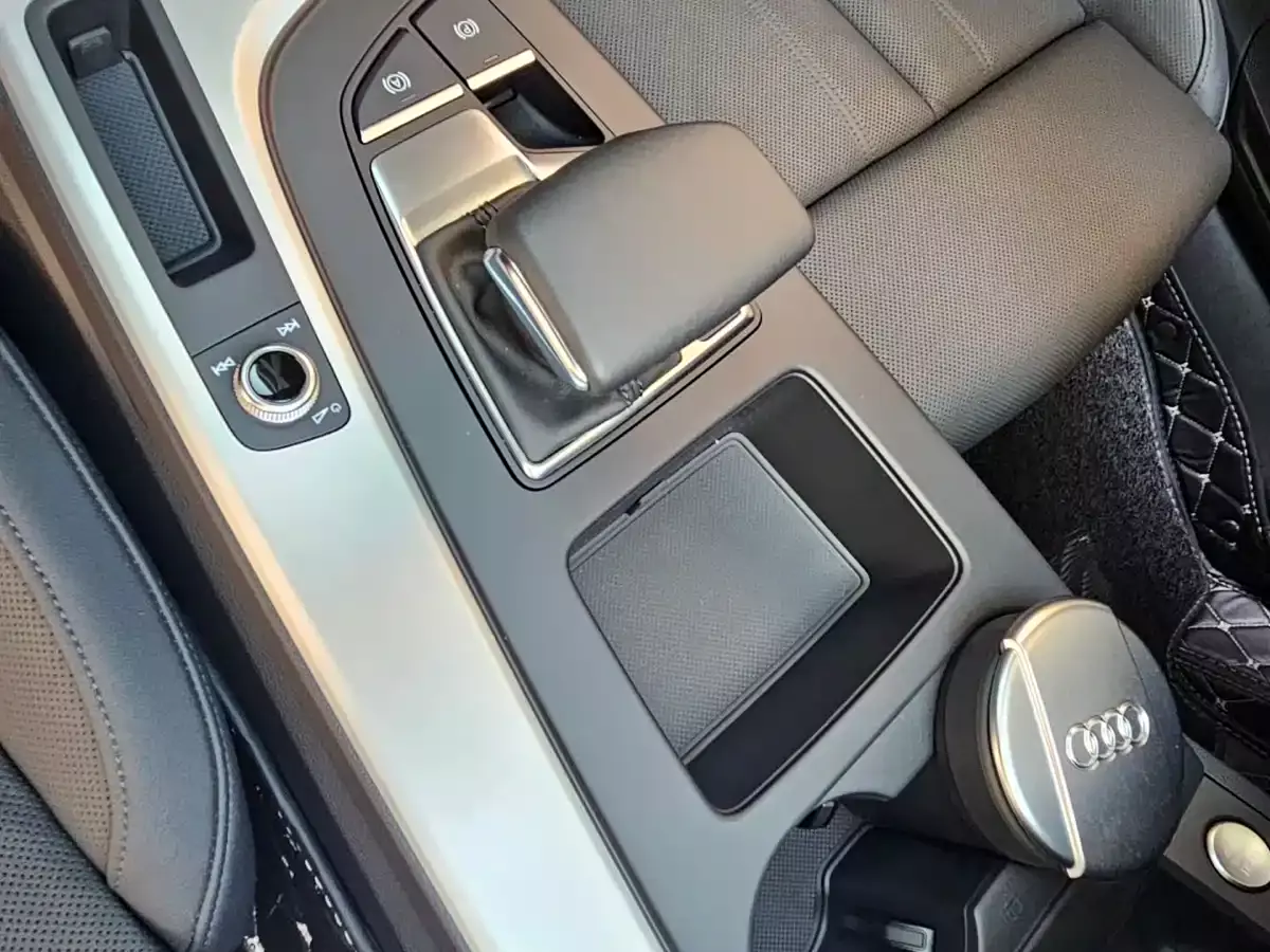 Audi A5 (Import) 2021 Sportback 40 TFSI quattro Luxury Dynamic фото 5