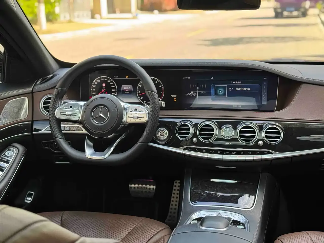 Mercedes-Benz S-Class 2020 S 450 L 4MATIC Collector's Version фото 9