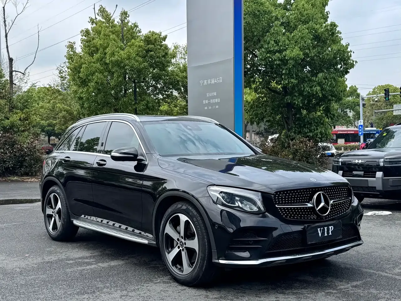 Mercedes-Benz GLC 2018 GLC 260 4MATIC Luxury фото 3