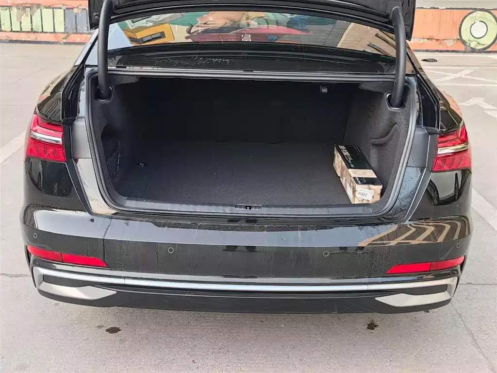 Audi A6L 2024 45 TFSI Premium Dynamic фото 15