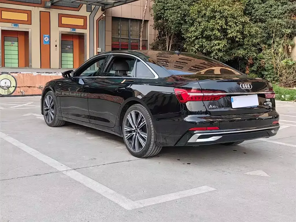 Audi A6L 2024 45 TFSI Premium Dynamic фото 18