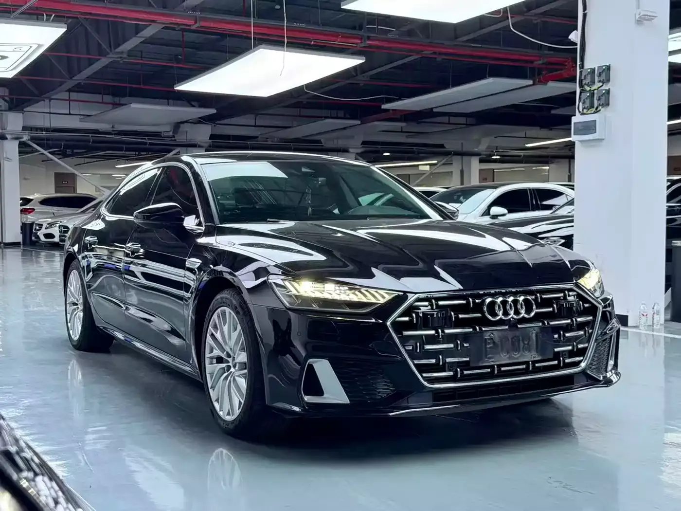 Audi A7L 2024 45TFSI S-line Dream Edition Crystal Package фото 4