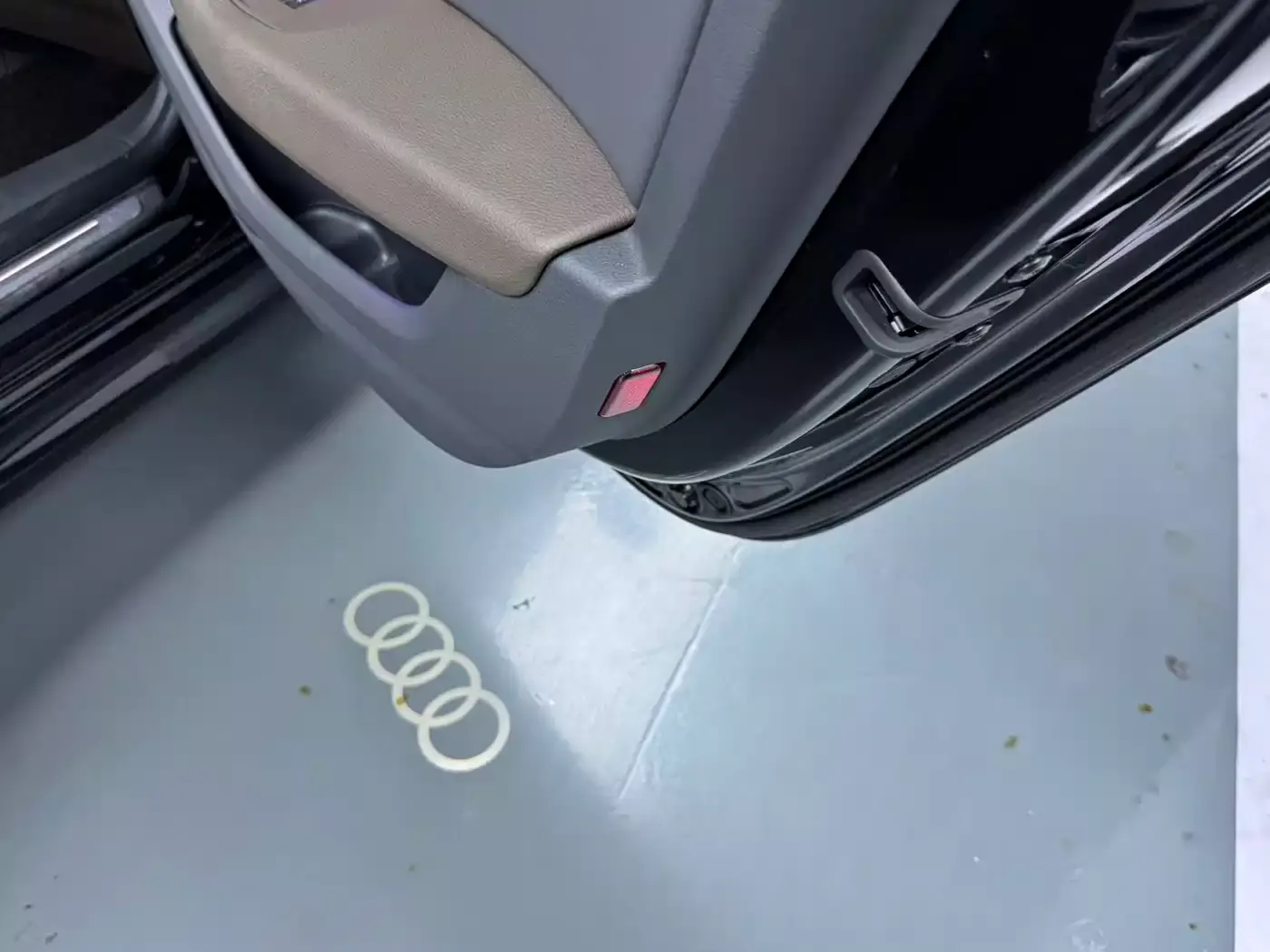 Audi A7L 2024 45TFSI S-line Dream Edition Crystal Package фото 12