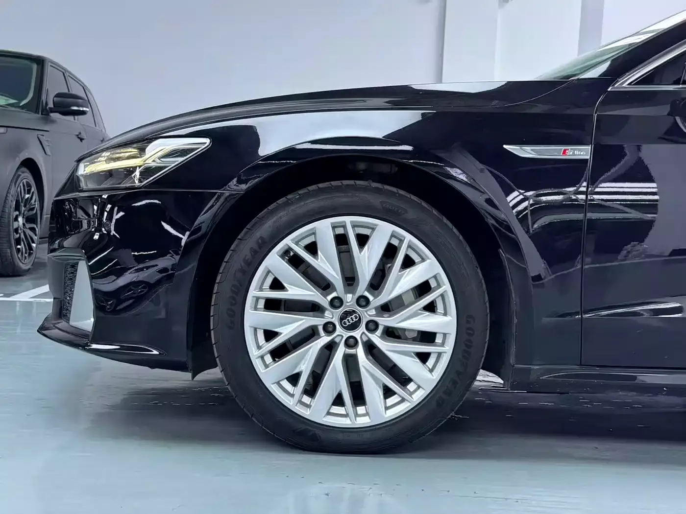 Audi A7L 2024 45TFSI S-line Dream Edition Crystal Package фото 19