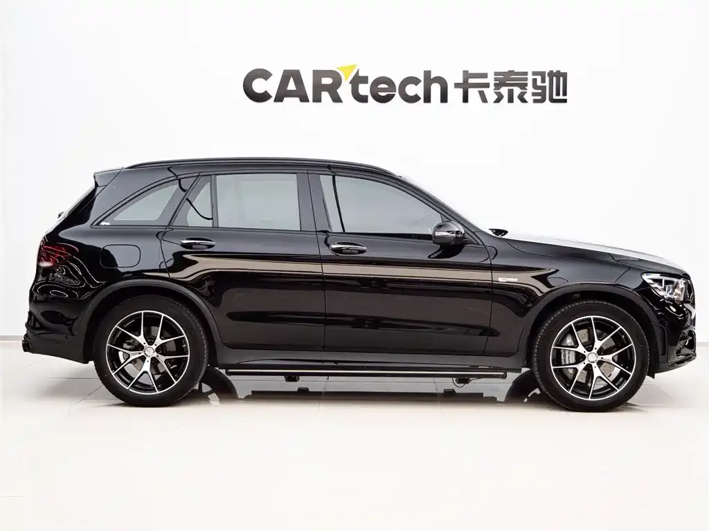 Mercedes-Benz GLC AMG 2022 AMG GLC 43 4MATIC фото 3