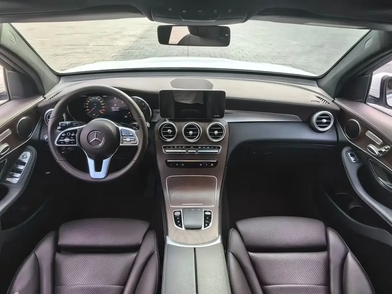 Mercedes-Benz GLC 2020 Facelift GLC 260 L 4MATIC Luxury фото 6