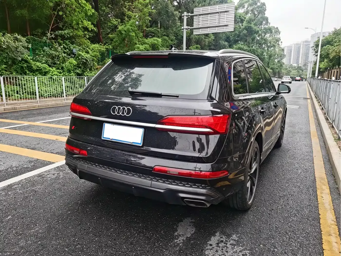 Audi Q7 2025 55 TFSI quattro S line Sport фото 4