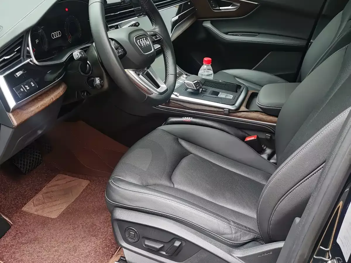 Audi Q7 2025 55 TFSI quattro S line Sport фото 7