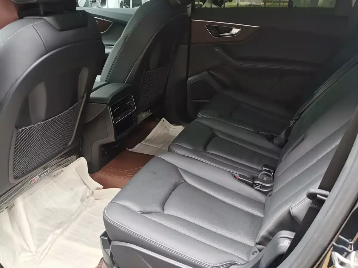 Audi Q7 2025 55 TFSI quattro S line Sport фото 9