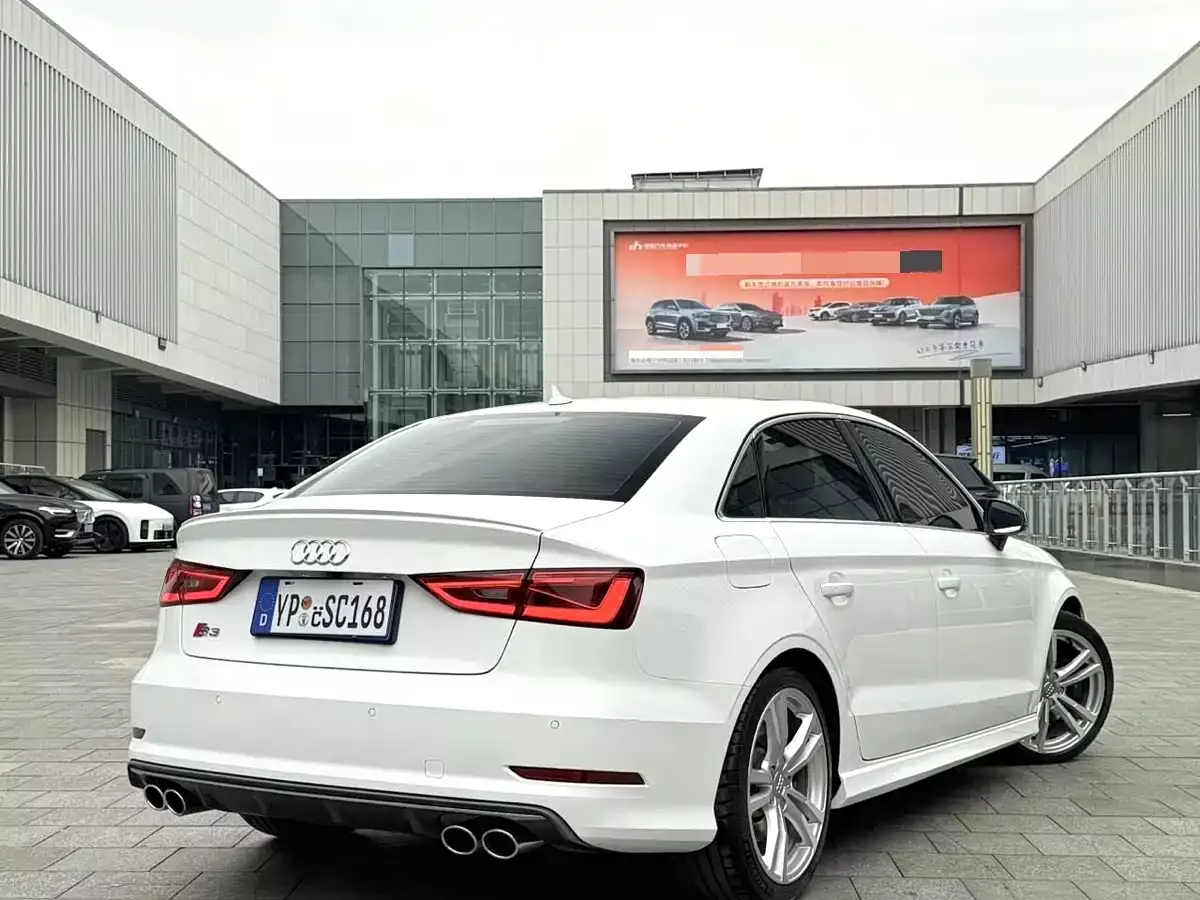 Audi S3 2015 S3 2.0T Limousine фото 9