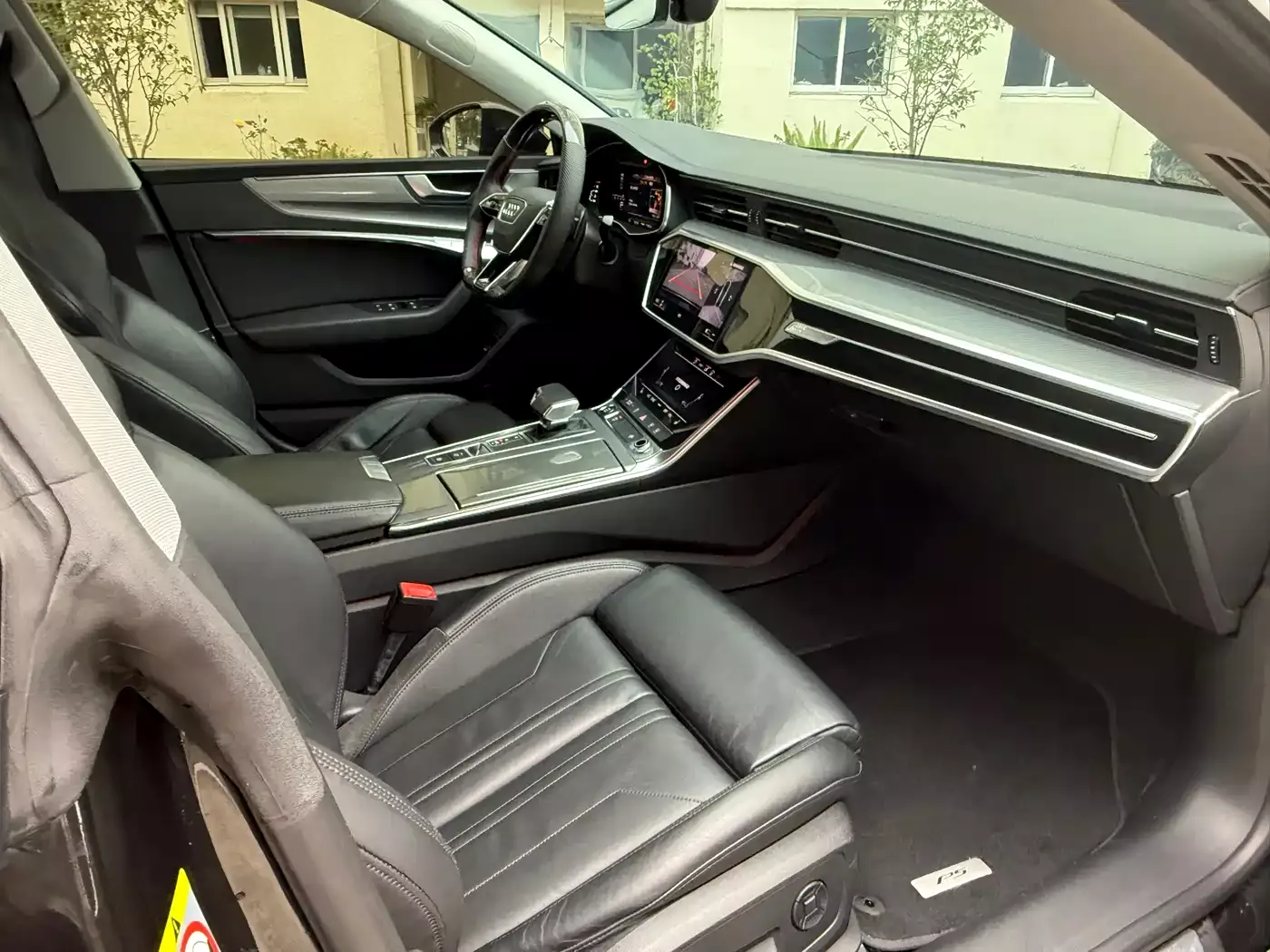 Audi A7 2023 Model 45 TFSI Premium Selection Edition фото 10
