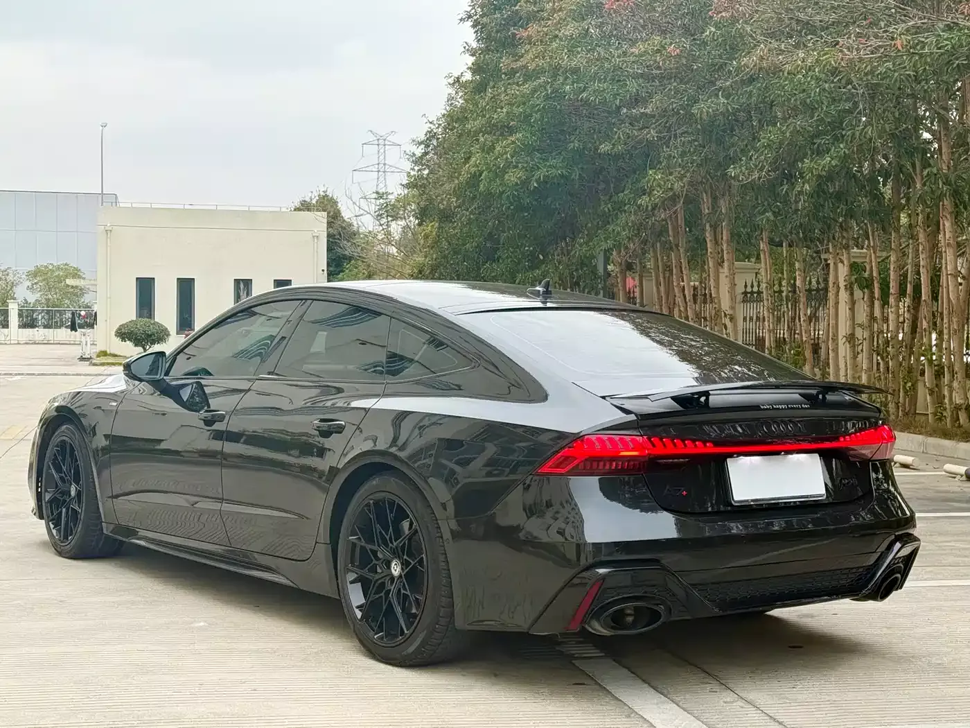 Audi A7 2023 Model 45 TFSI Premium Selection Edition фото 17