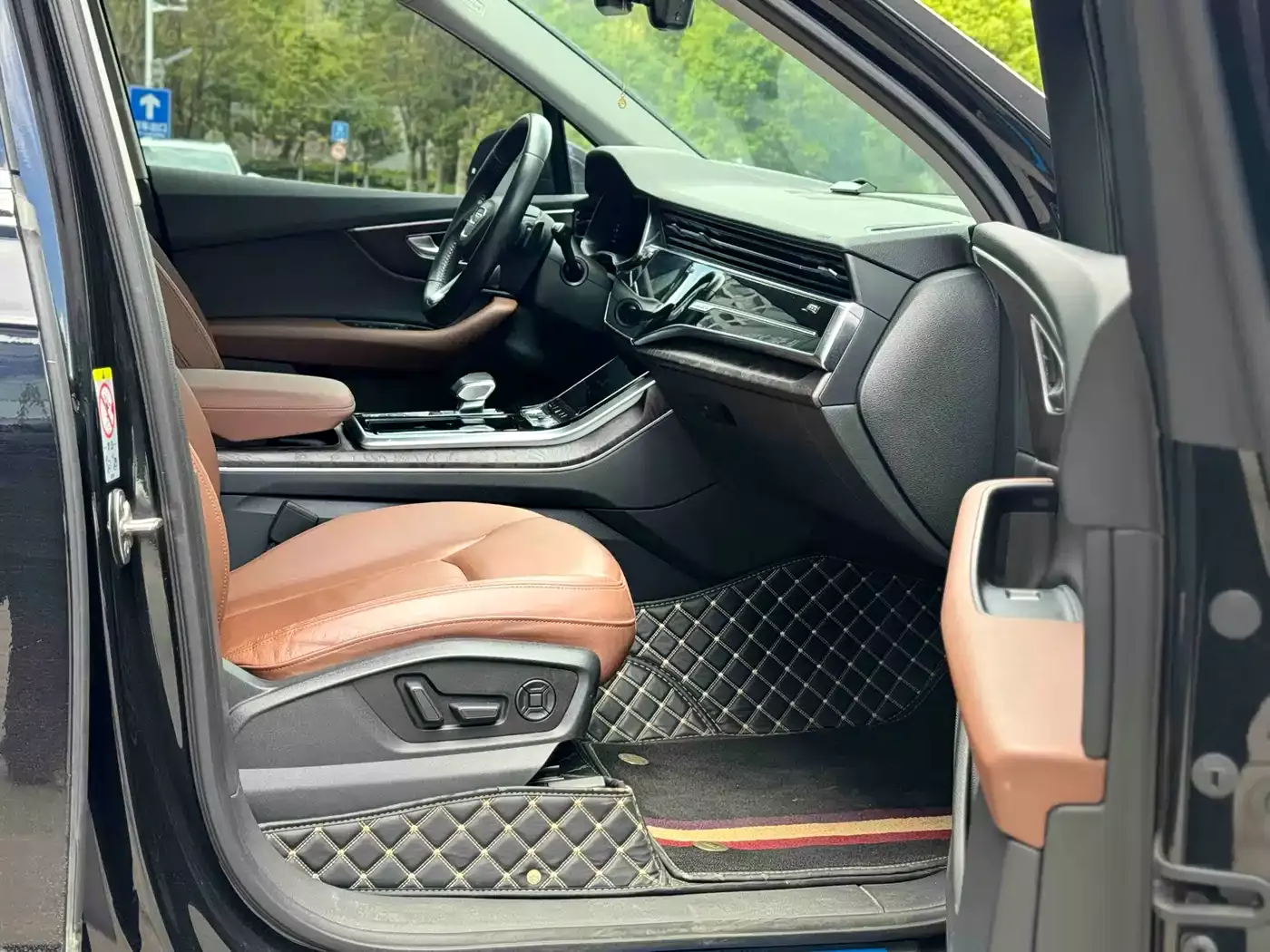 Audi Q7 2020 55 TFSI quattro S line Sport фото 6
