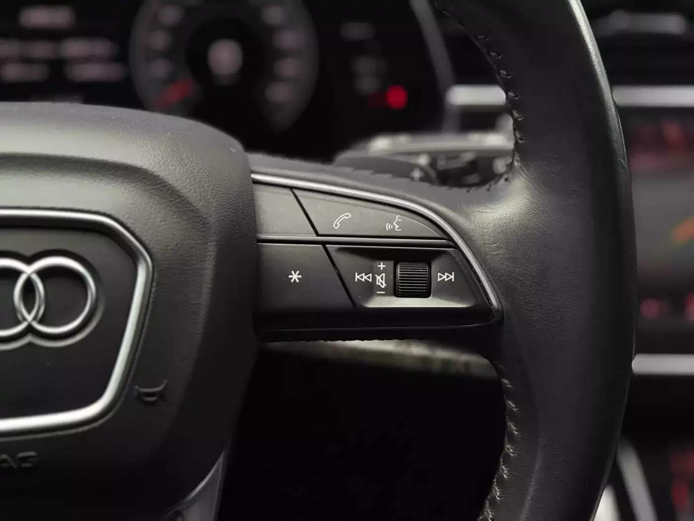 Audi Q7 2020 55 TFSI quattro S line Sport фото 16