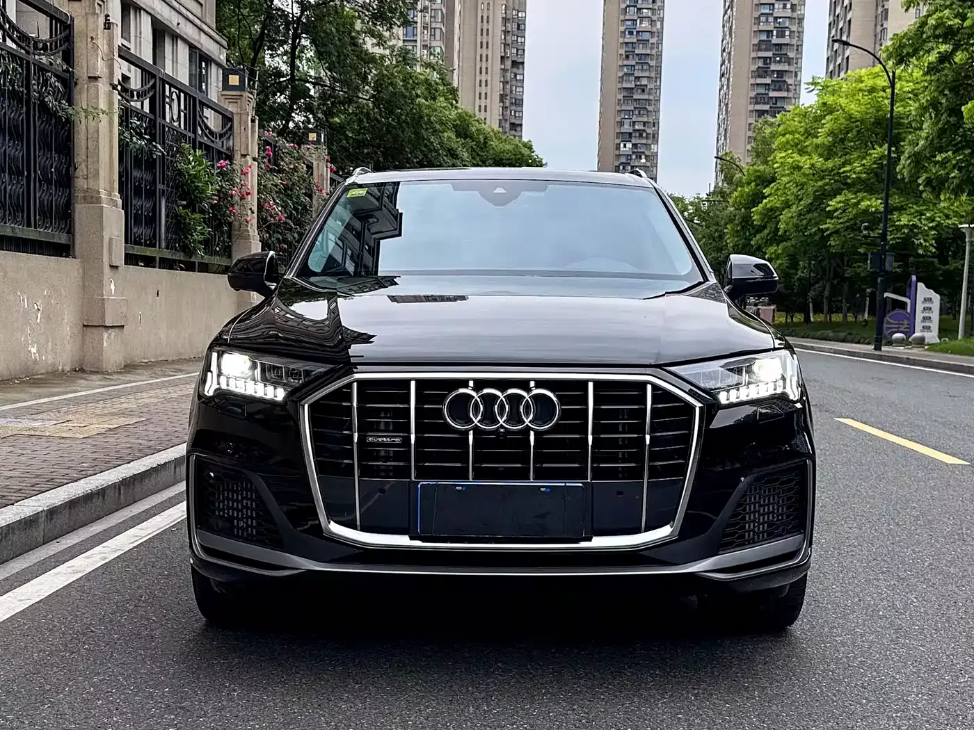Audi Q7 2023 55 TFSI quattro S line Sport фото 2