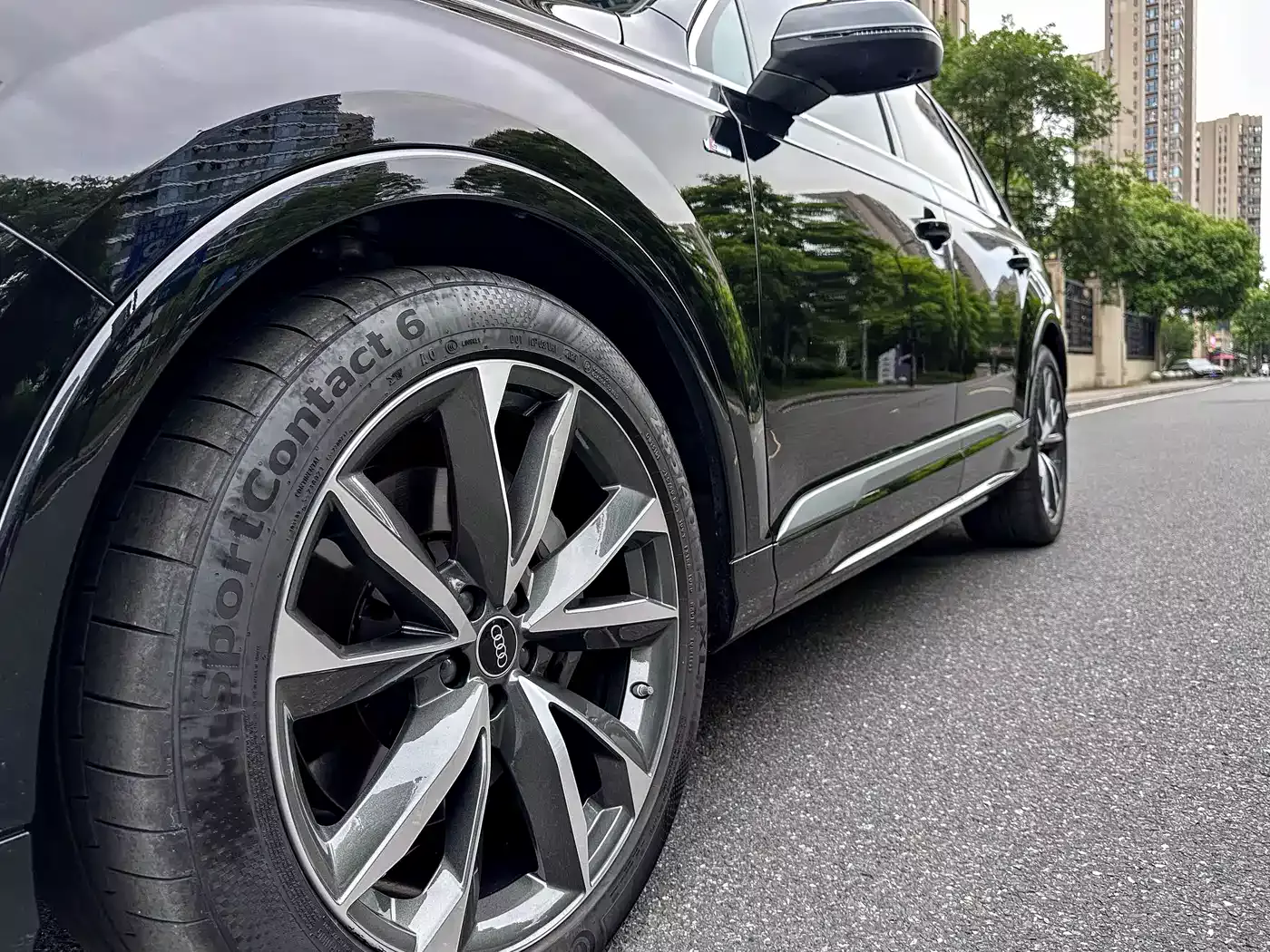 Audi Q7 2023 55 TFSI quattro S line Sport фото 6