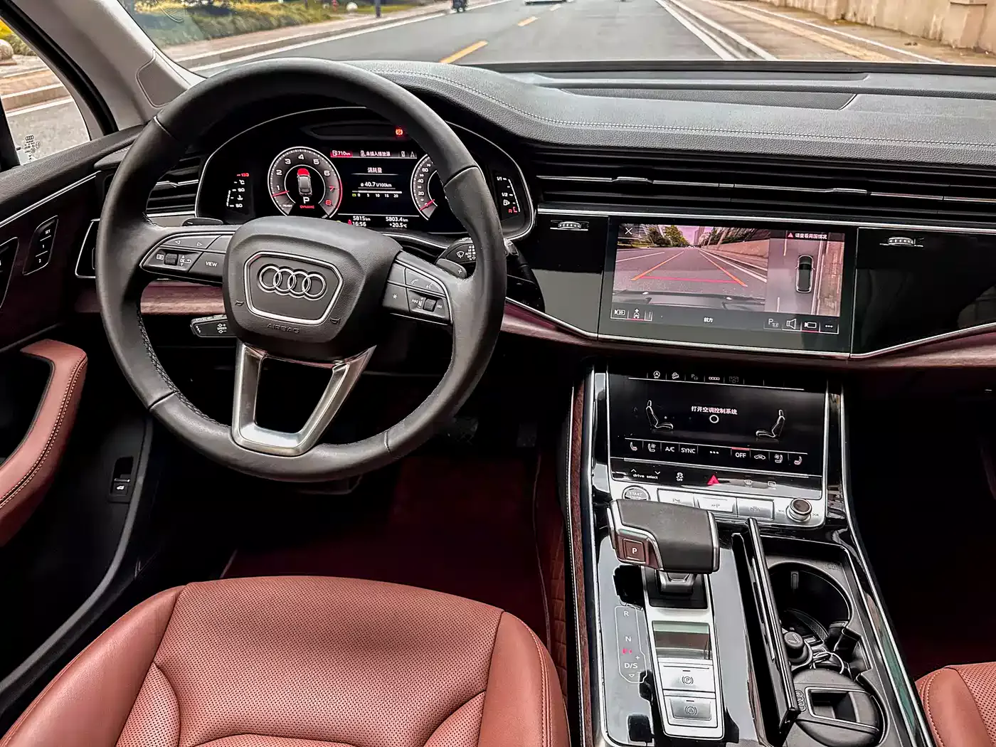Audi Q7 2023 55 TFSI quattro S line Sport фото 11