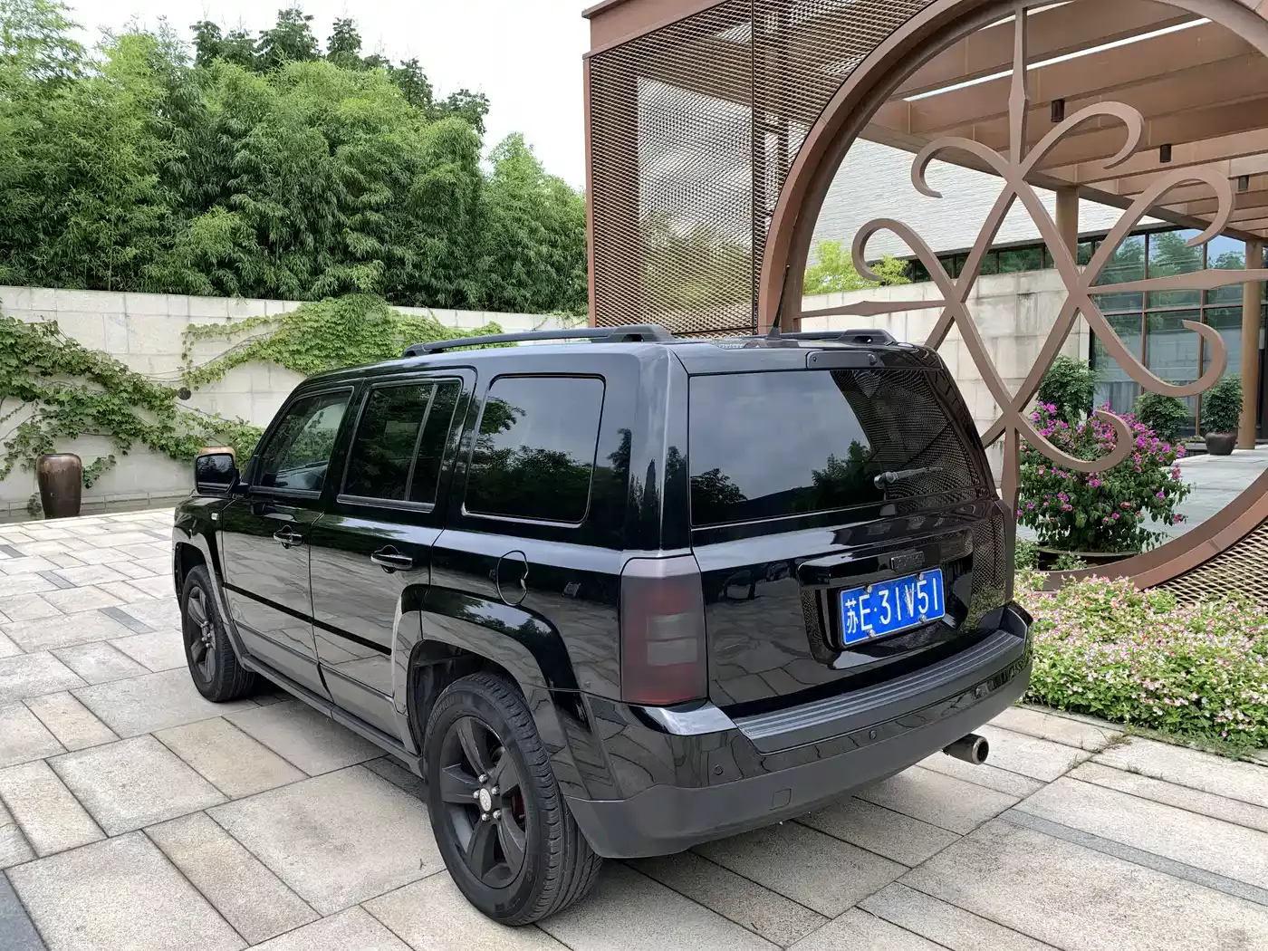 Jeep Patriot 2013 2.4 Luxury Navigation фото 12