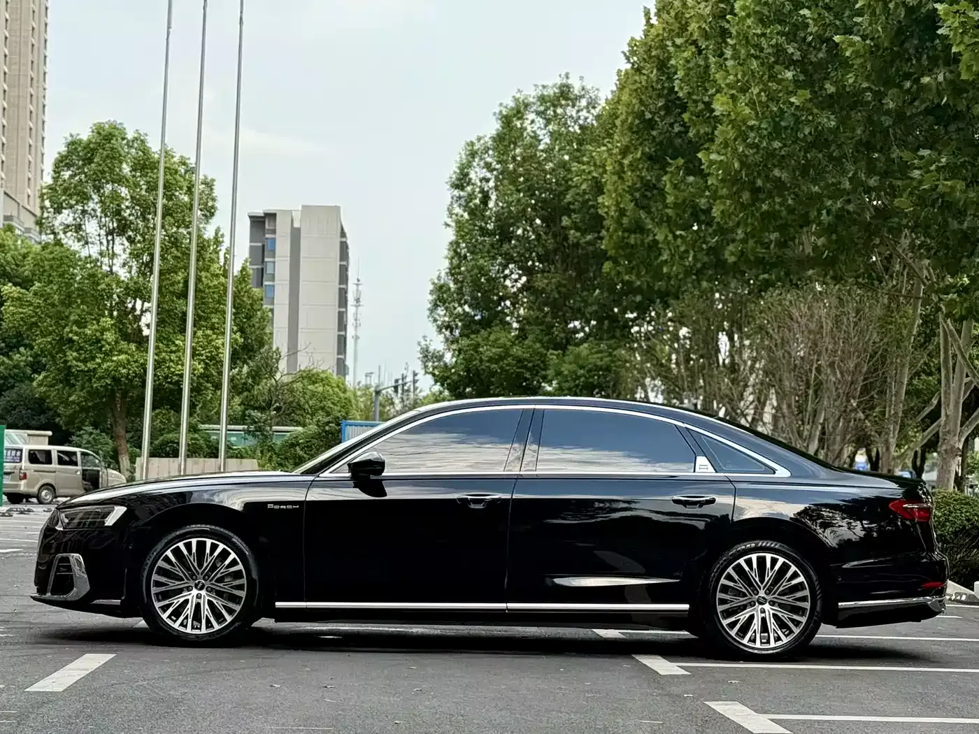 Audi A8 2019 Plus A8L 50 TFSI quattro Comfort фото 3