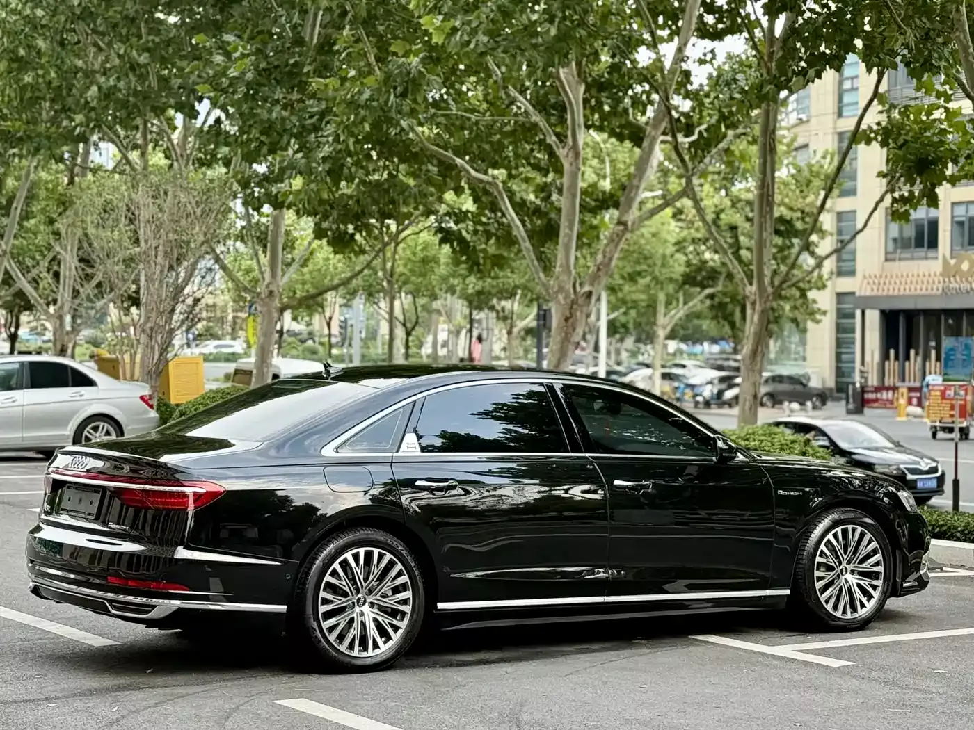 Audi A8 2019 Plus A8L 50 TFSI quattro Comfort фото 9