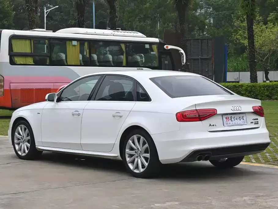 Audi A4L 2016 45 TFSI Heritage Edition quattro Sport Personality фото 3