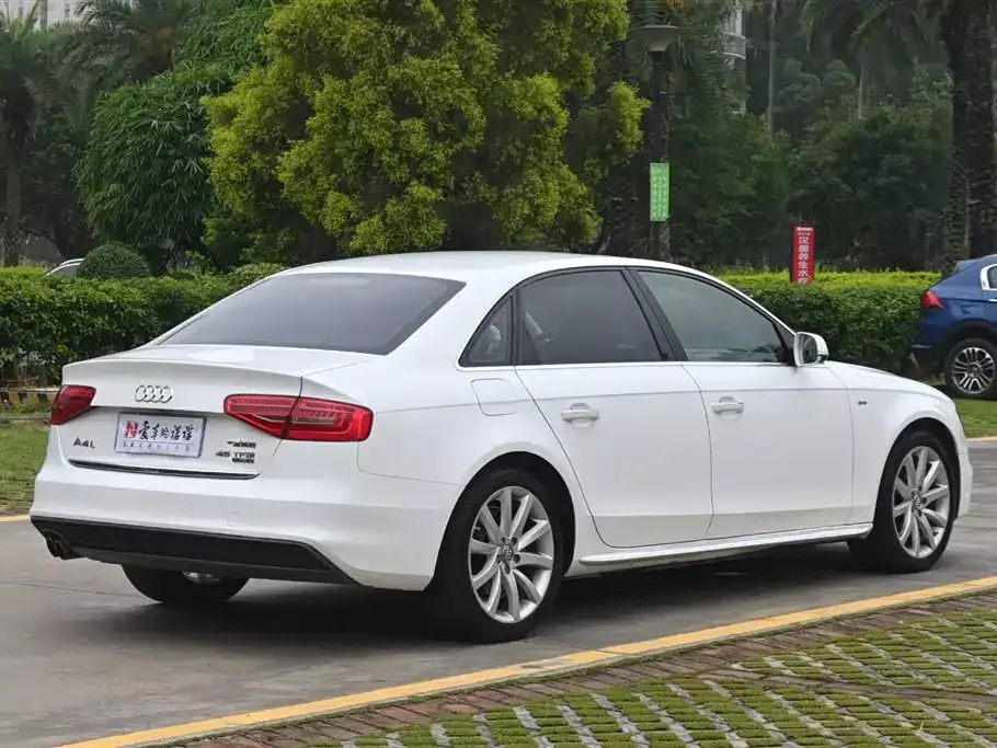 Audi A4L 2016 45 TFSI Heritage Edition quattro Sport Personality фото 5