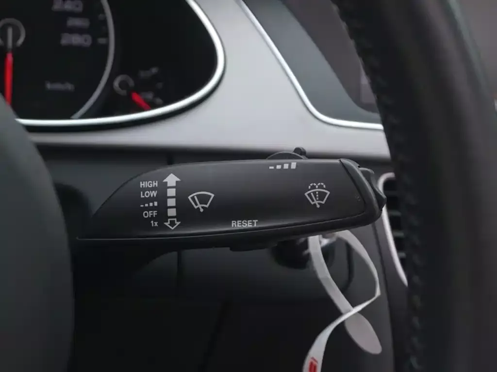 Audi A4L 2016 45 TFSI Heritage Edition quattro Sport Personality фото 31