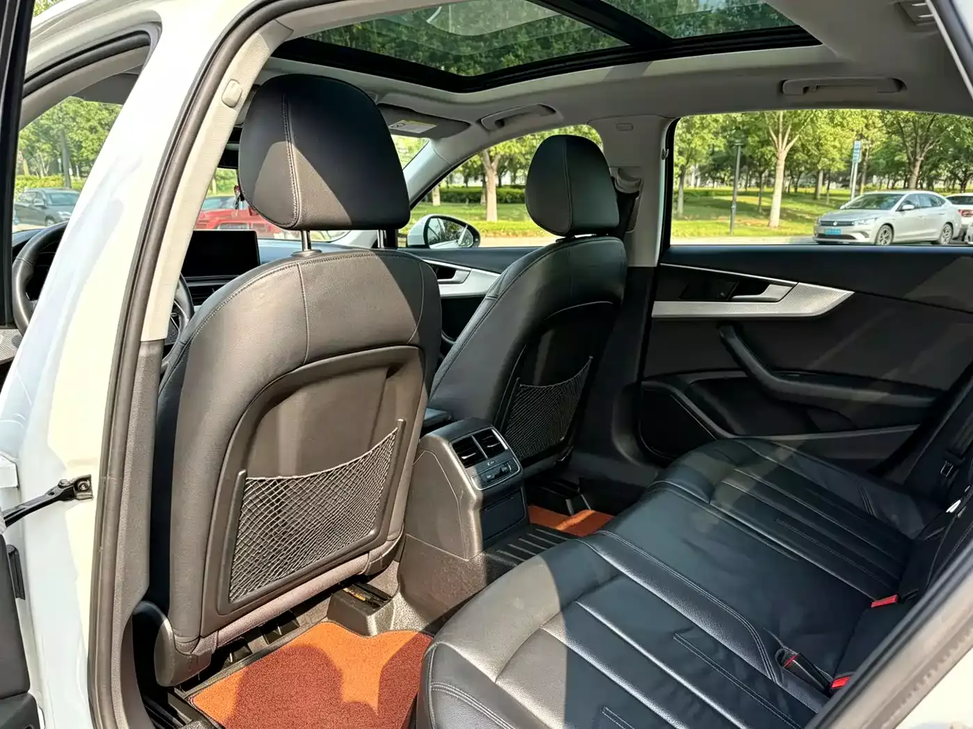 Audi A4L 2017 40 TFSI Progressive фото 3