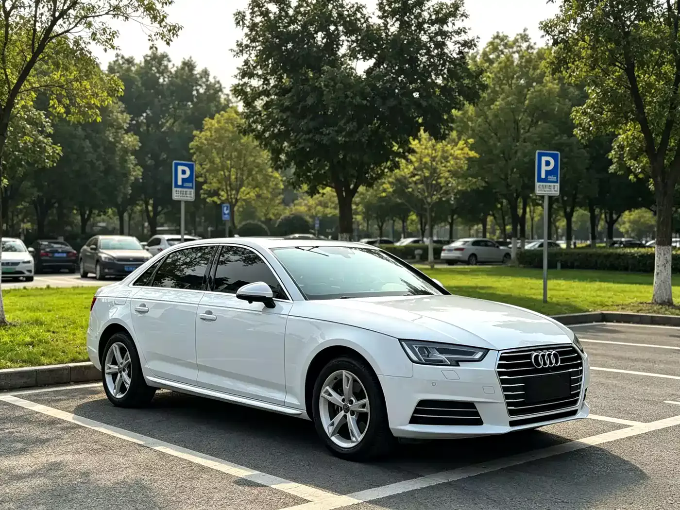 Audi A4L 2017 40 TFSI Progressive фото 9