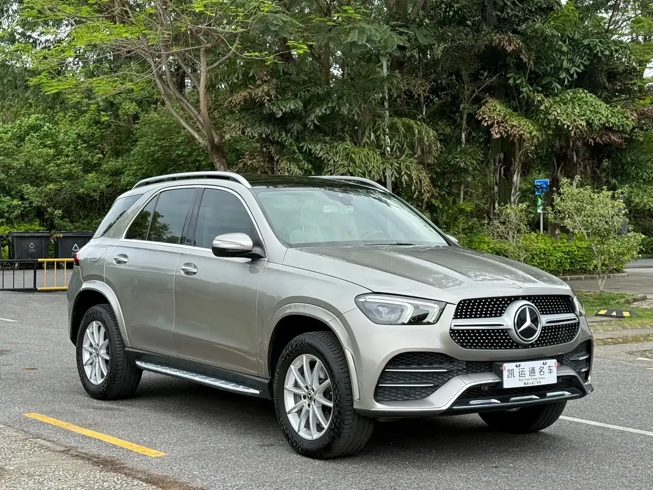 Mercedes-Benz GLE 2020 Facelift GLE 350 4MATIC Luxury фото 3