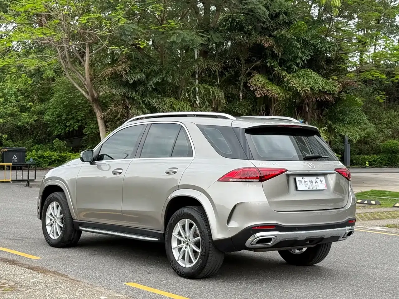 Mercedes-Benz GLE 2020 Facelift GLE 350 4MATIC Luxury фото 12