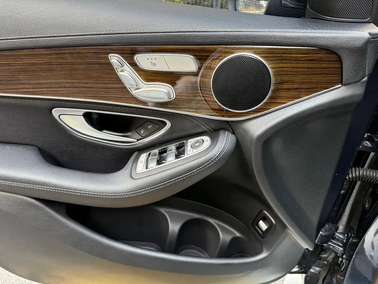 Mercedes-Benz GLC 2019 GLC 260 4MATIC Dynamic фото 13