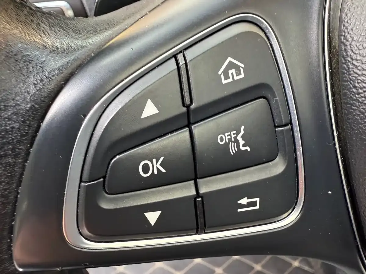 Mercedes-Benz GLC 2019 GLC 260 4MATIC Dynamic фото 16
